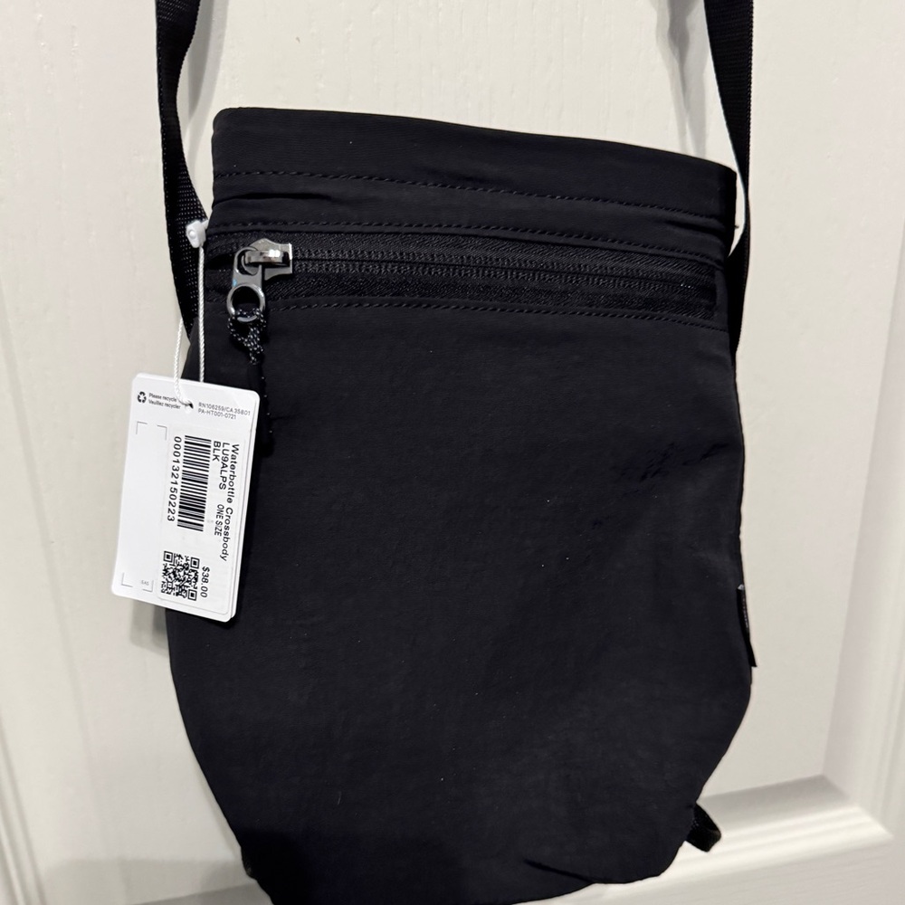 Lululemon NWT Waterbottle Crossbody